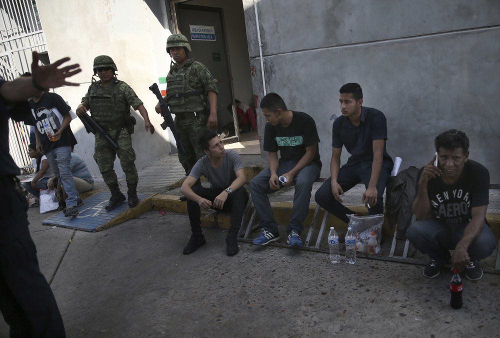 Migrantes en Nuevo Laredo